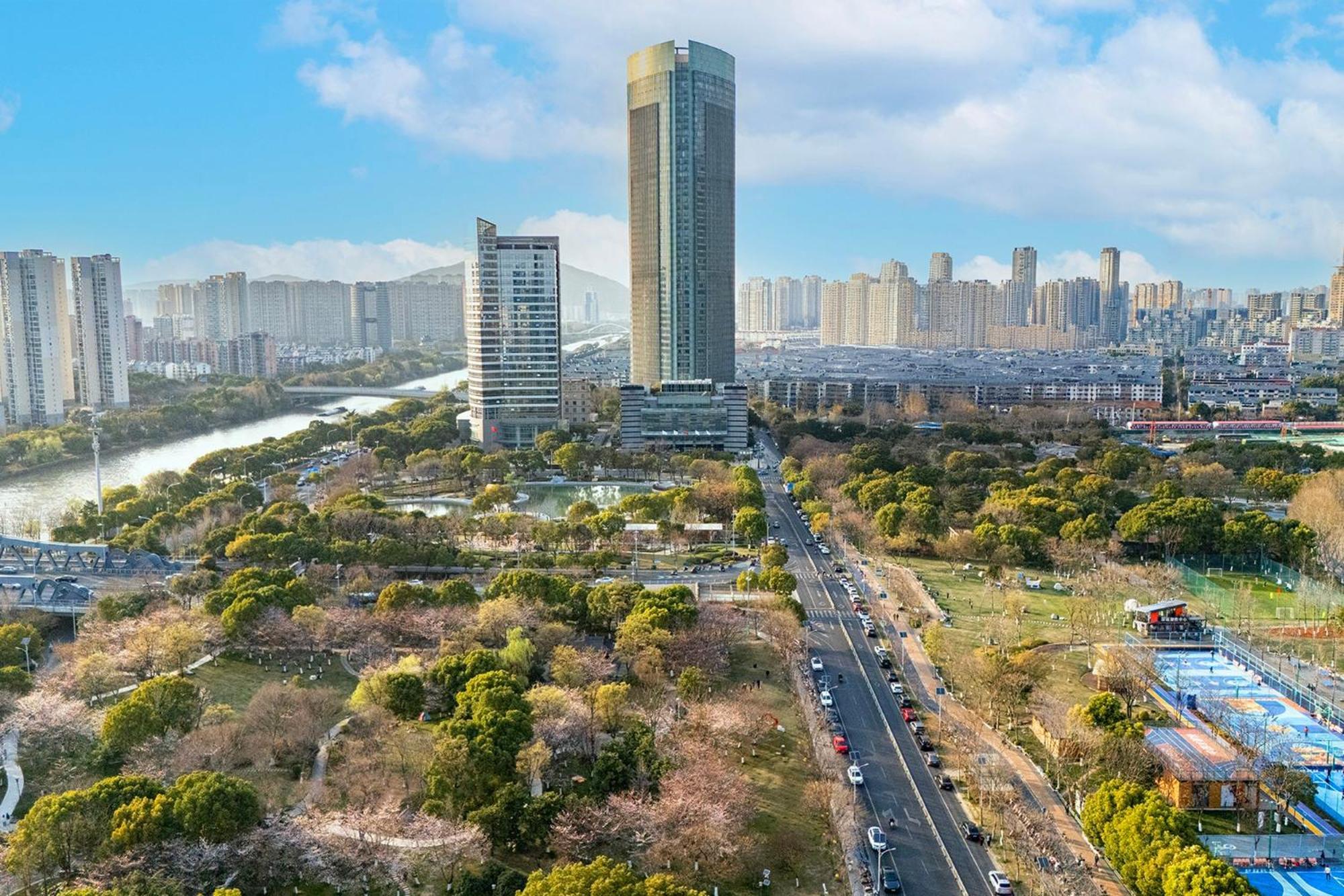 Crowne Plaza Wuxi City Center מראה חיצוני תמונה