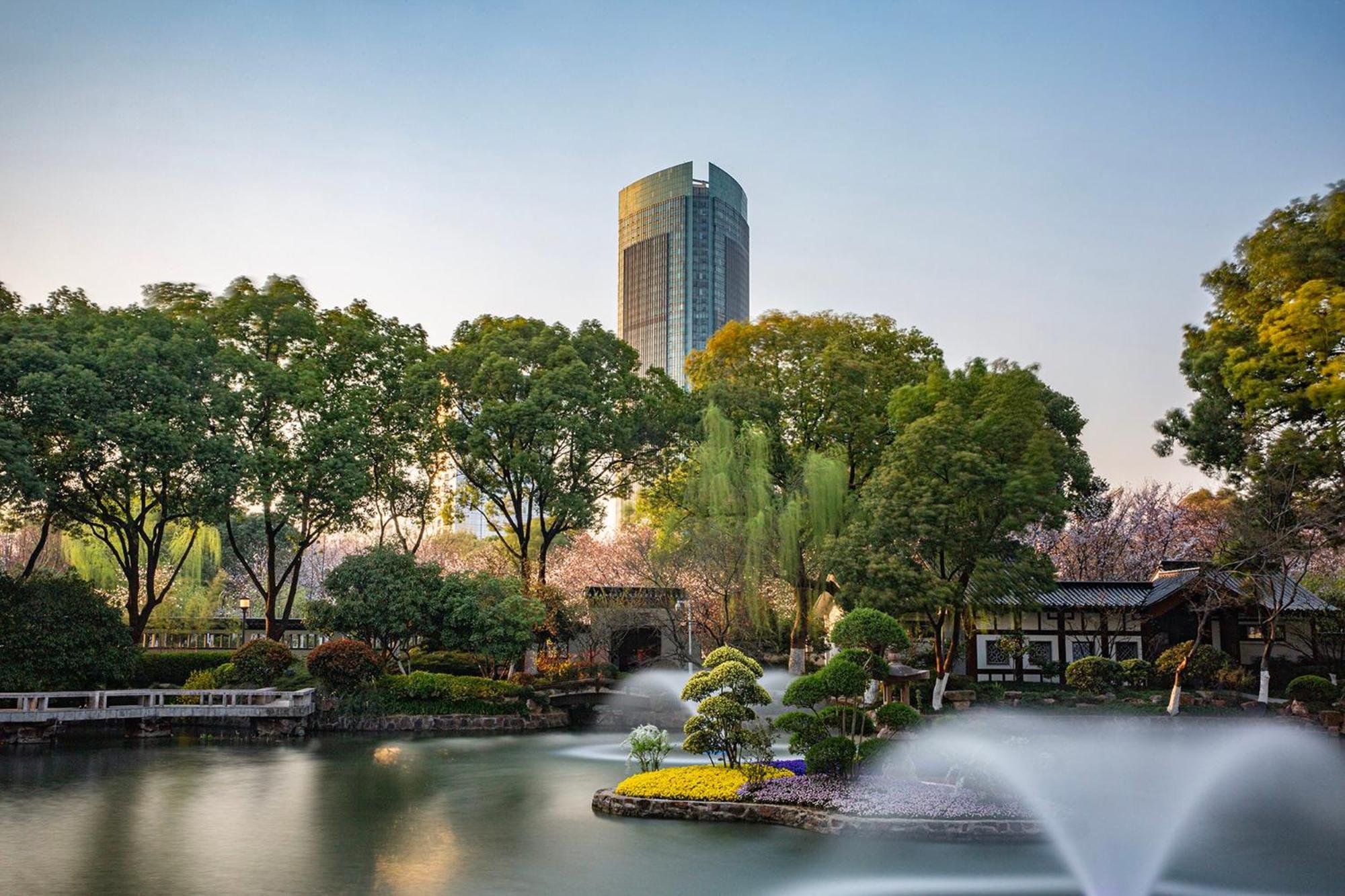 Crowne Plaza Wuxi City Center מראה חיצוני תמונה